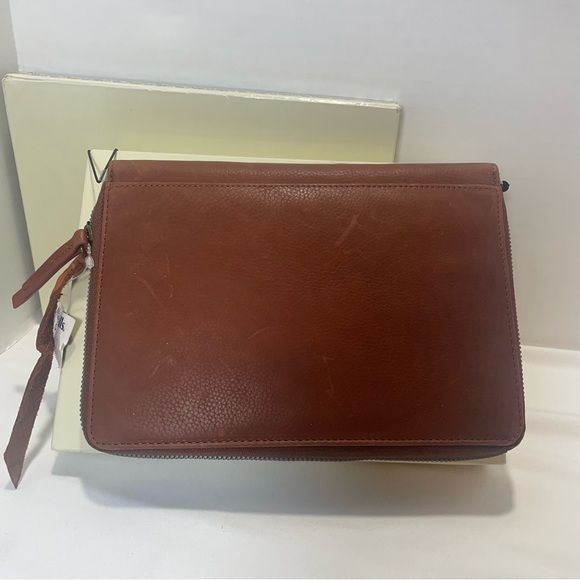 American Leather Co. Brown Leather Travel Jewelry Organizer. In box. Has dents. - Picture 3 of 7